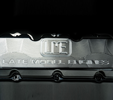 Cargar imagen en el visor de la galería, LME Ford Godzilla Billet Valve Covers