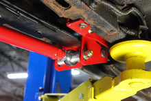 Cargar imagen en el visor de la galería, UMI Performance 70-81 Camaro Firebird Leaf Spring Traction Bars with Mounts